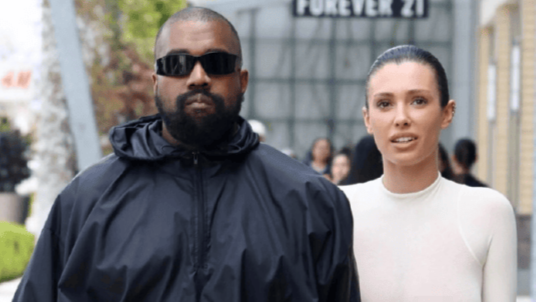 侃爷方否认与妻子比安卡离婚传闻：两人还在洛杉矶共度情人节封面图