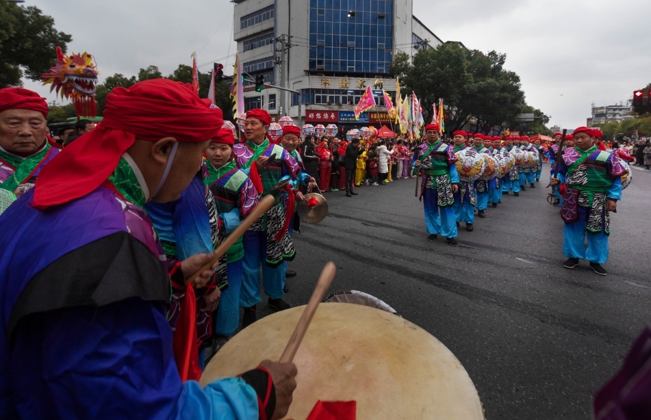 江西永新县举办元宵民俗文化展演活动