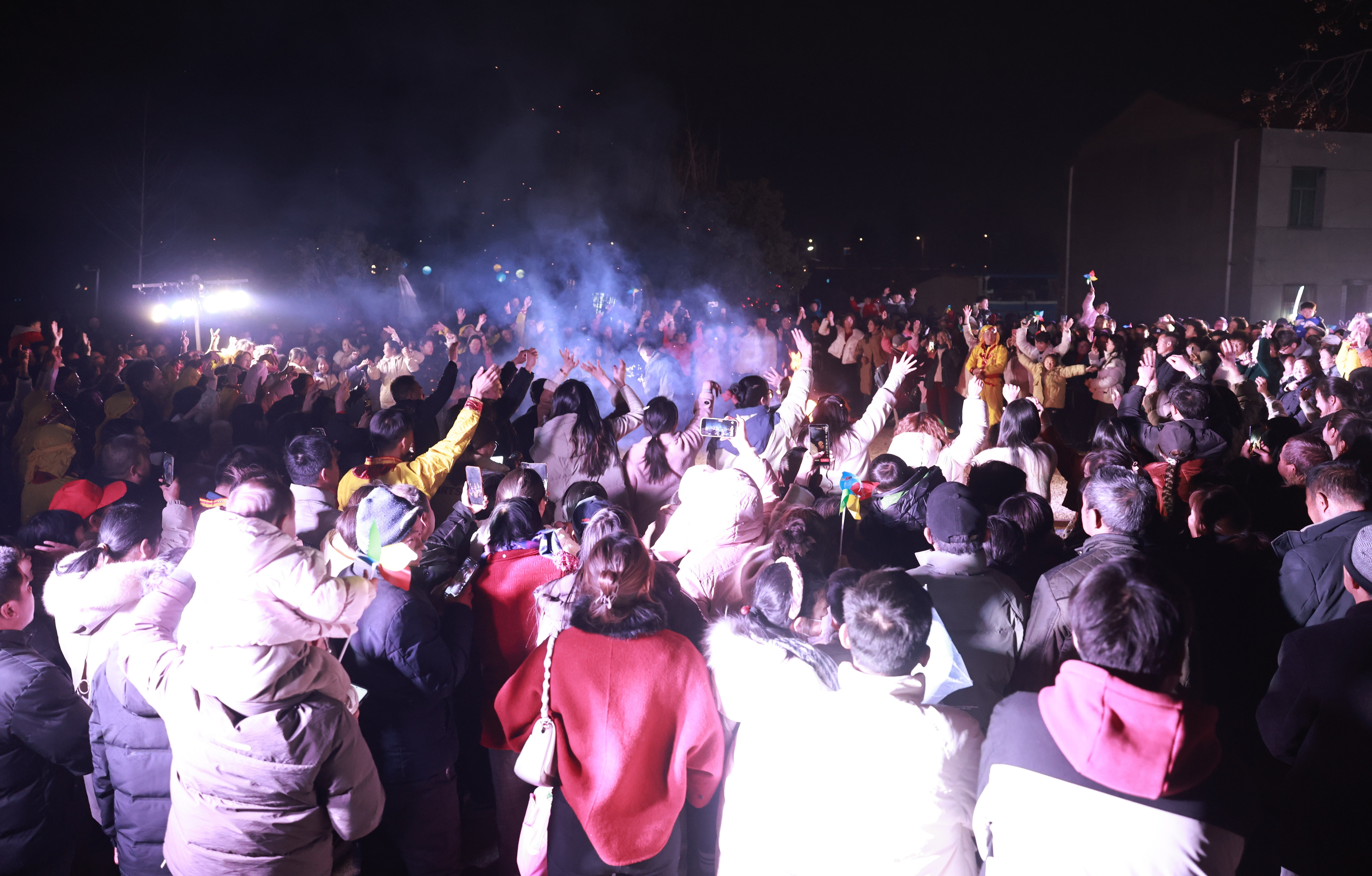 元宵非遗闹新春 云梦龙舞喧天上演“稀世珍宝”