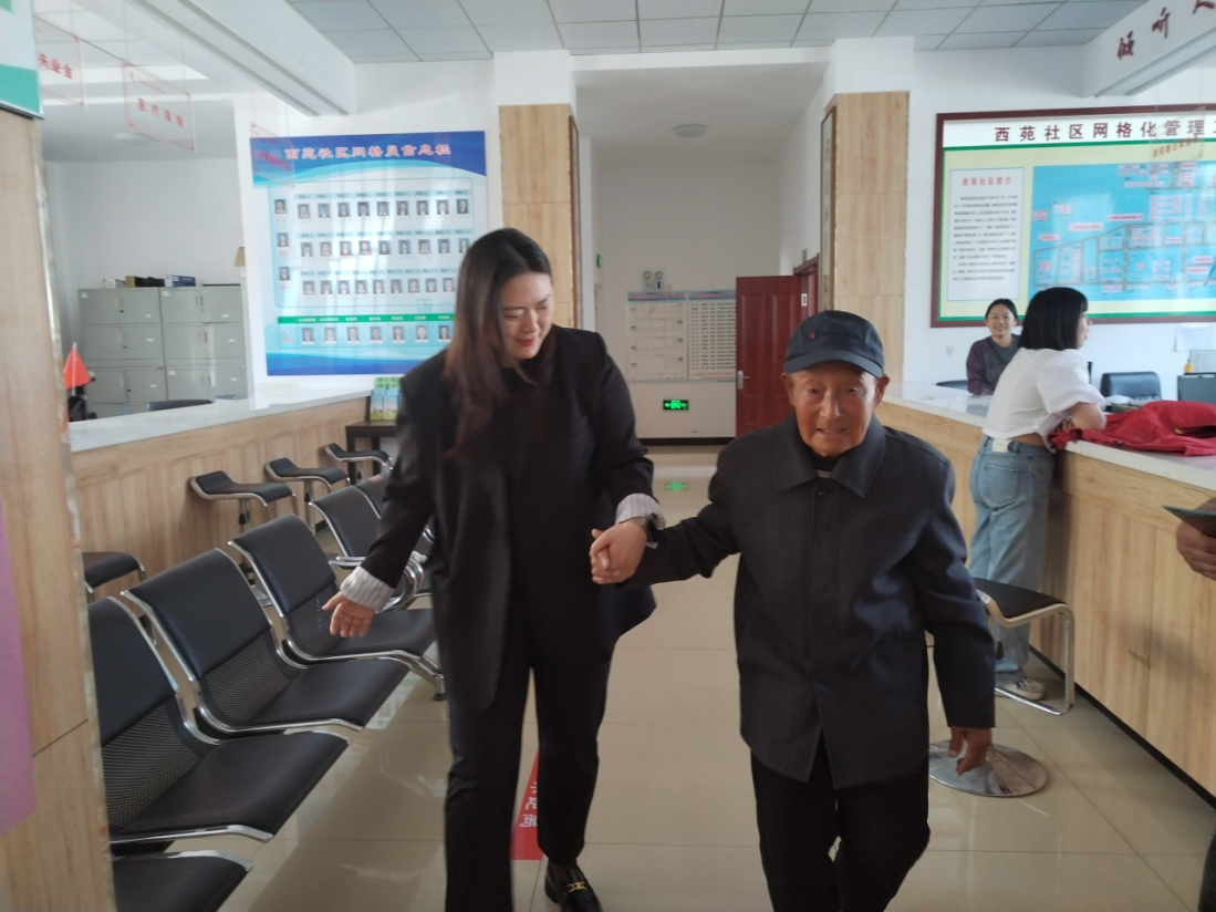 虎林市西苑社区党委书记袁宇静:用真情守护万家灯火