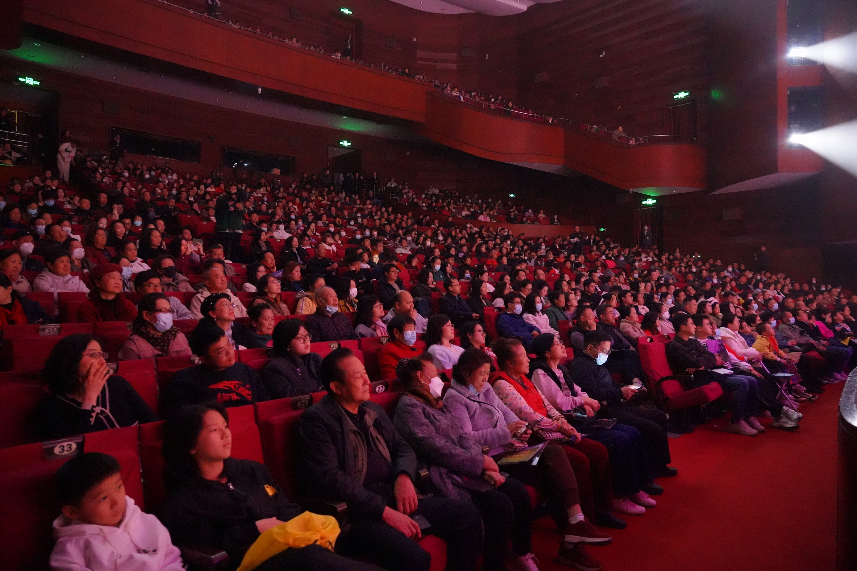 大型原创民族舞剧《甘工鸟》海口震撼首演 千年黎家爱情故事璀璨重现