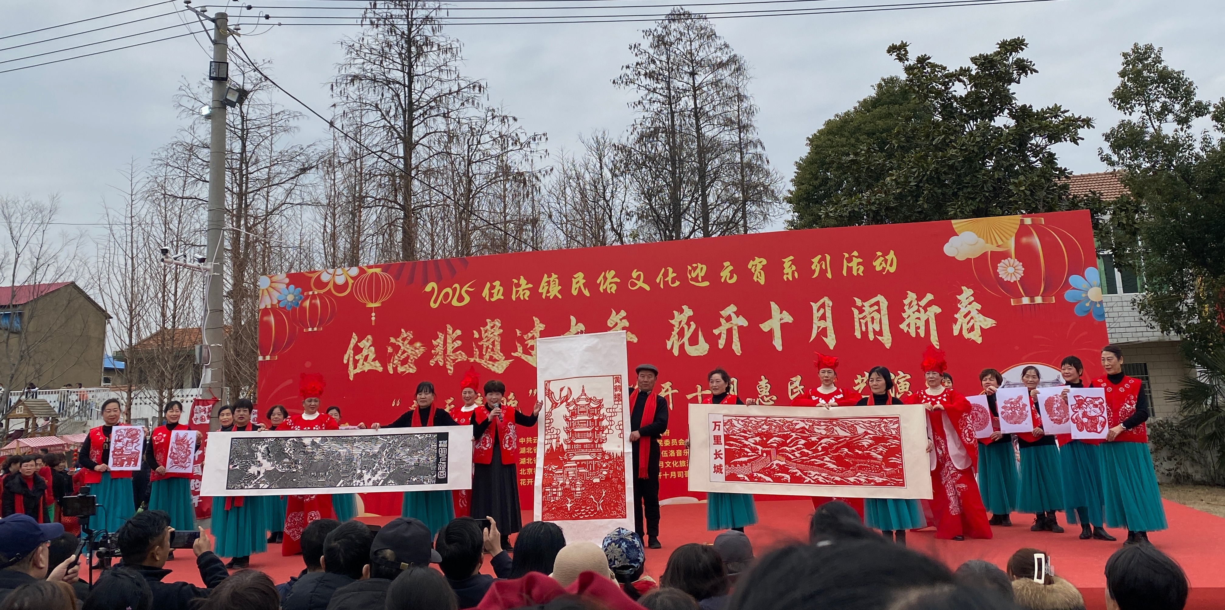 元宵非遗闹新春 云梦龙舞喧天上演“稀世珍宝”