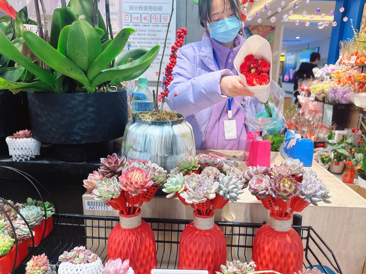 长沙又迎鲜花消费热 盒马时令春花销售翻数倍