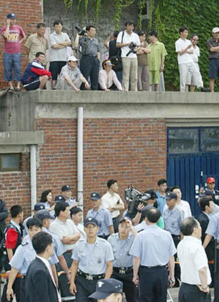 首尔分吃瓜群众