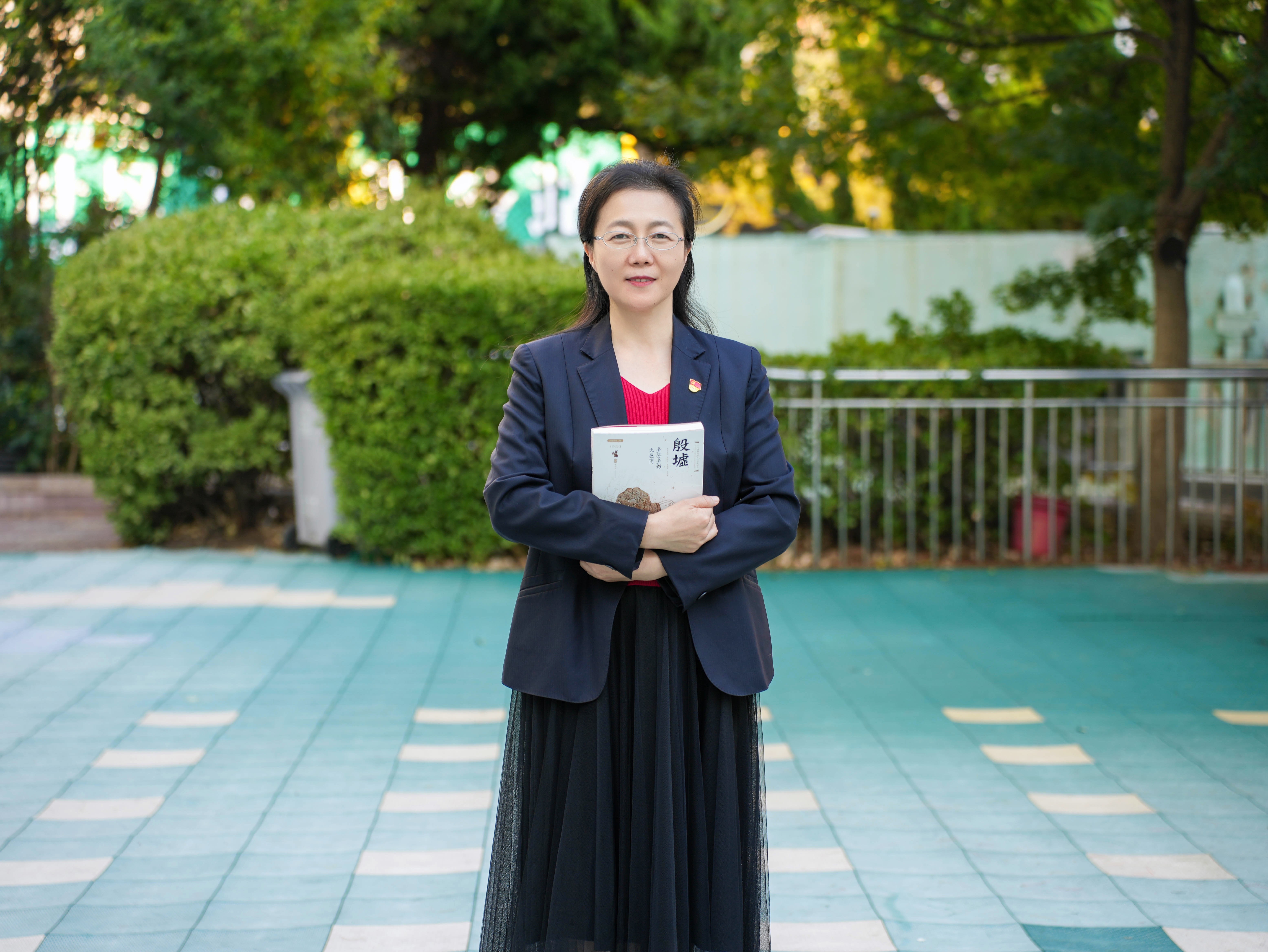 青岛宁夏路第二小学校长 卢华丽