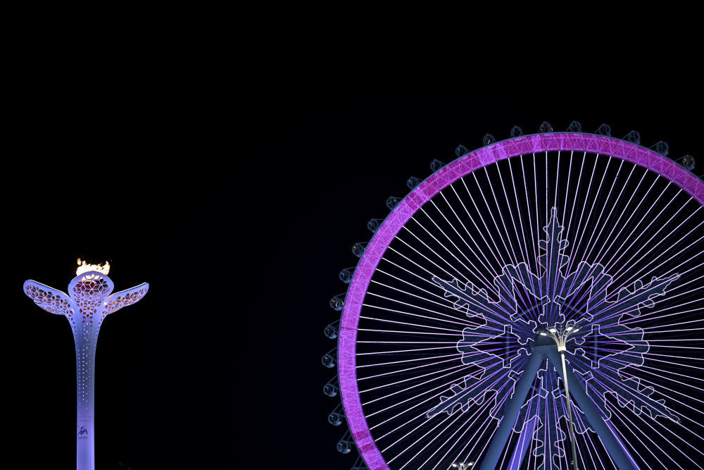 ↑闭幕式分会场拍摄的主火炬。