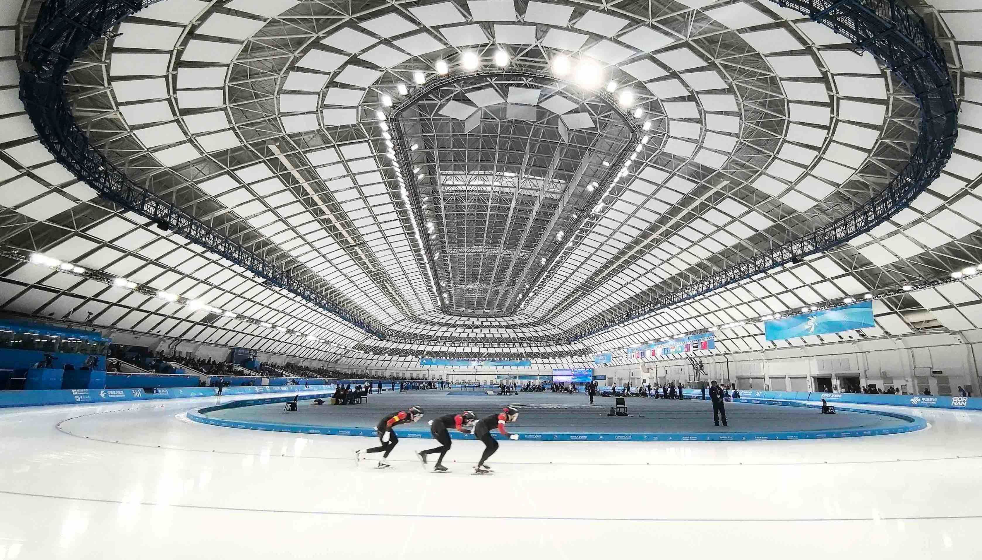 团体追逐赛现场