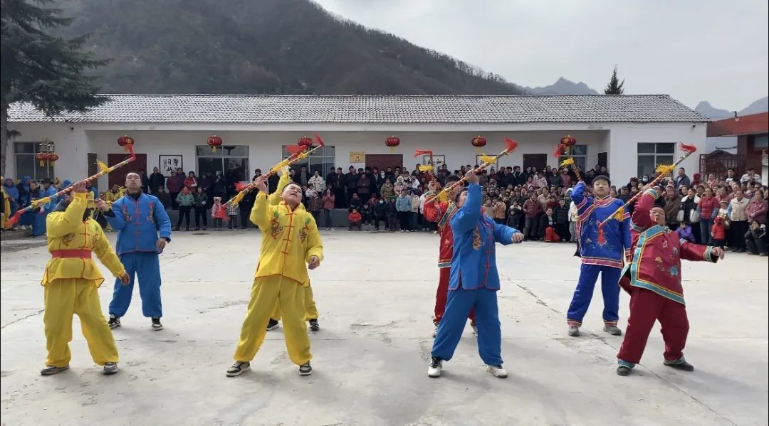 ▲2月10日,康县多个乡镇新春社火表演火热开演。陇南康县发布