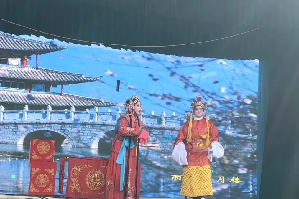 ▲2月12日,礼县祁山三国文化产业园内举办秦腔演出。陇南礼县发布