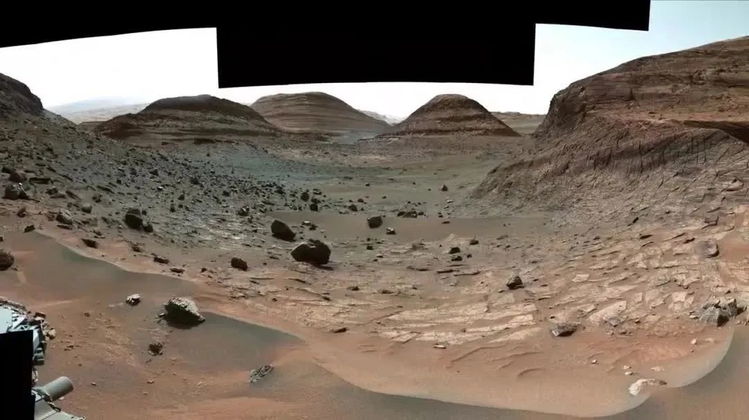 哇哦，这里会是火星吗？看起来不像？