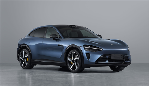 雷军驾驶小米YU7参与冬测:表现不错 测试任务圆满完成