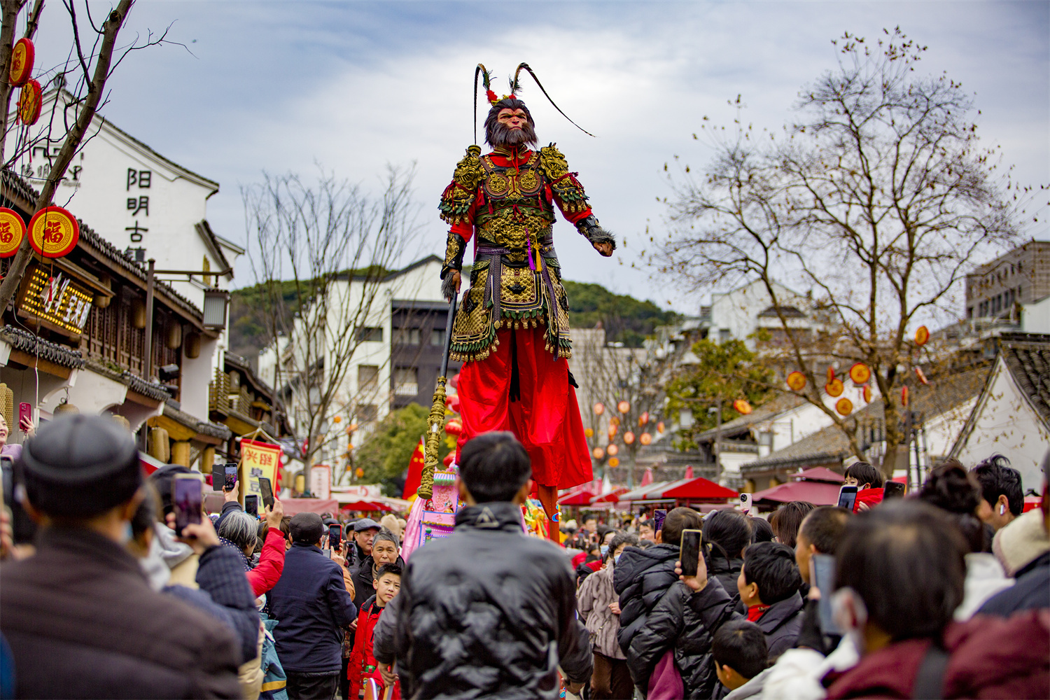 全城沸腾！余姚街头这场“非遗盛宴”让姚城元宵年味拉满！