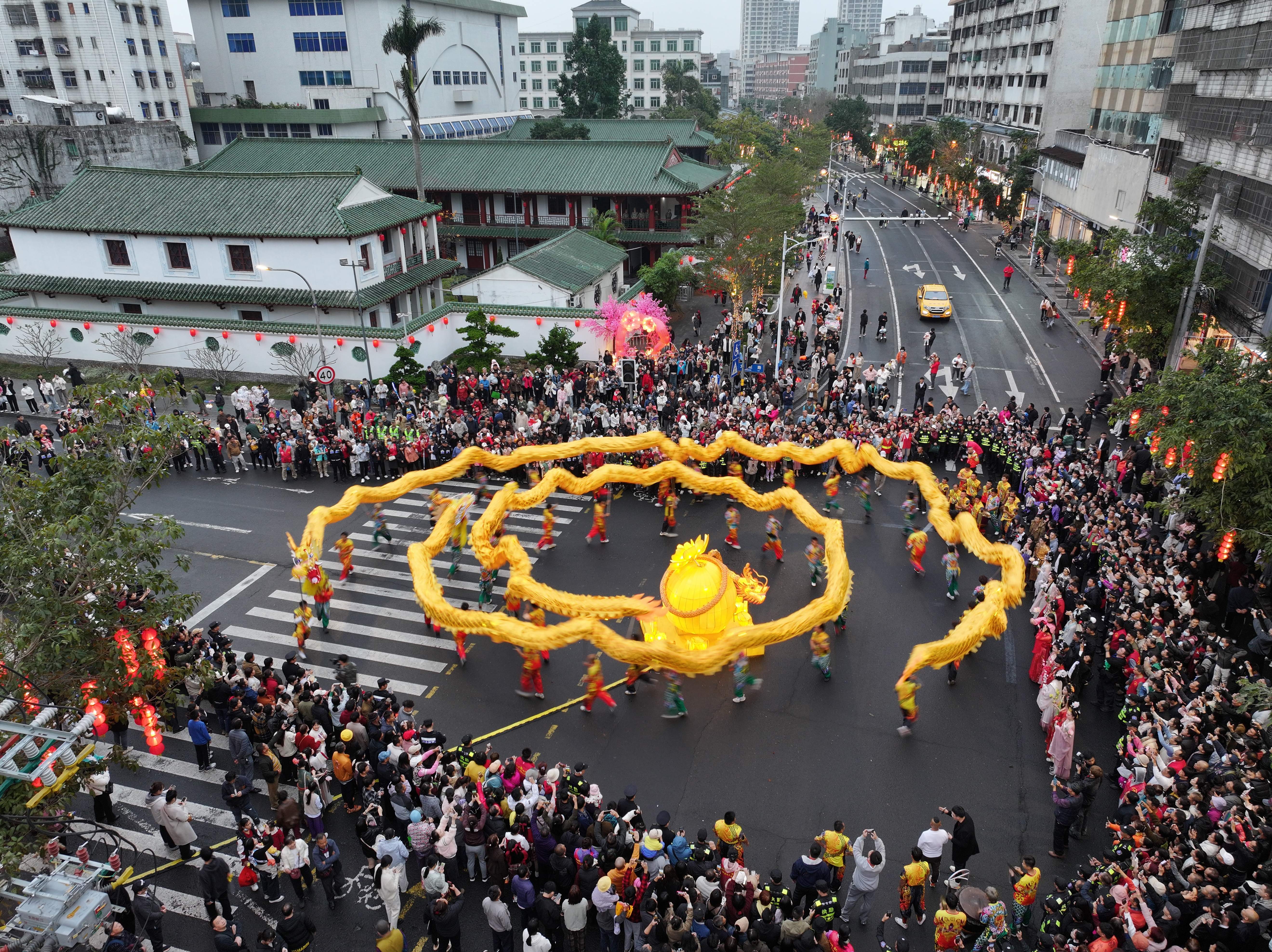 海口琼山府城元宵当天吸引客流36万人次 热热闹闹闹元宵