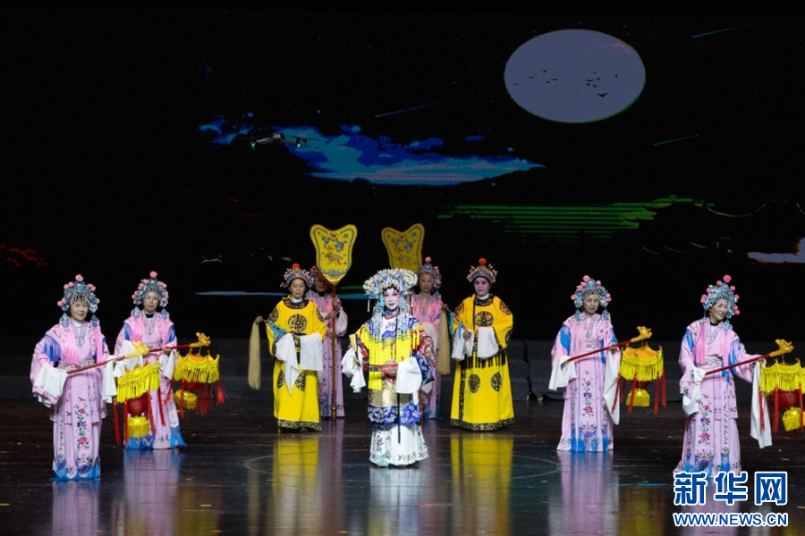 武宁采茶戏版《贵妃醉酒》。新华网发 翁弟亮 摄