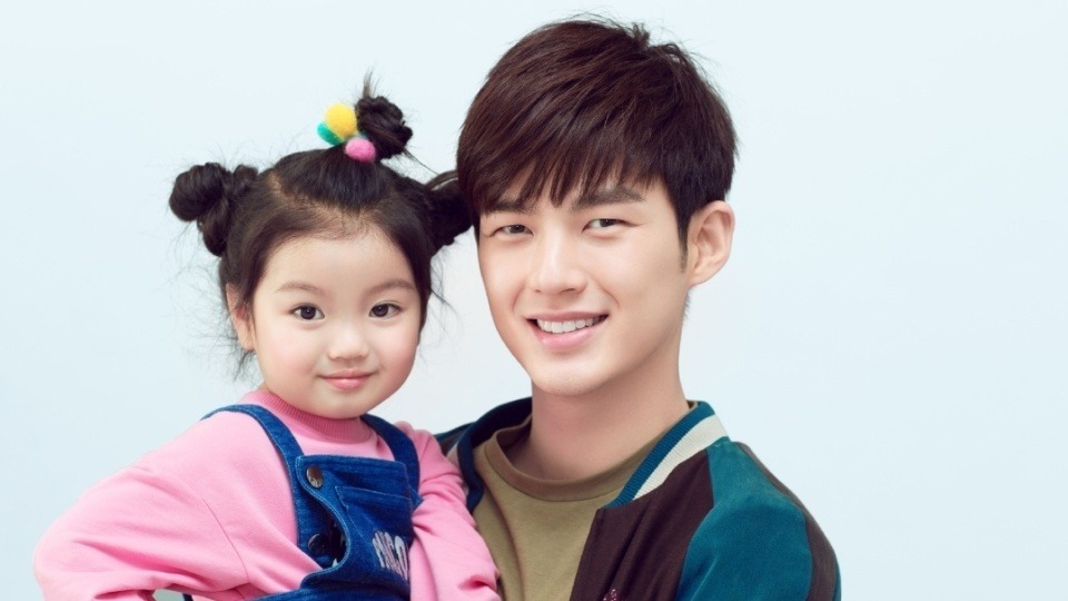 董力公布隐婚五年，已有两个娃，妻子却不敢跟他一起外出喝咖啡