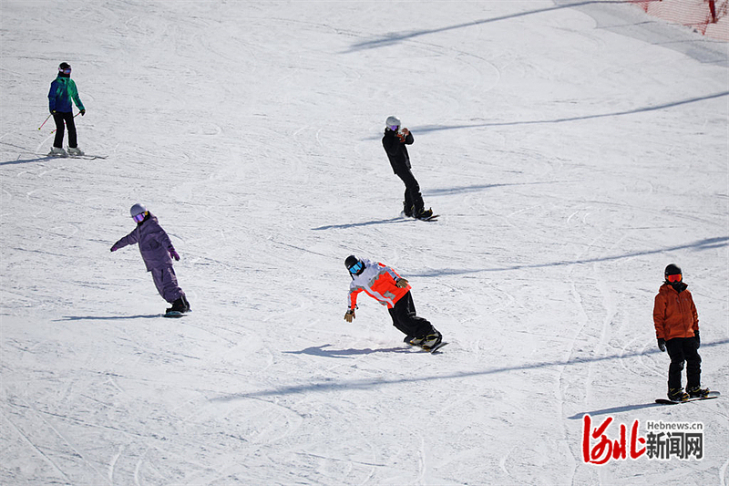 体验滑雪激情1.jpeg