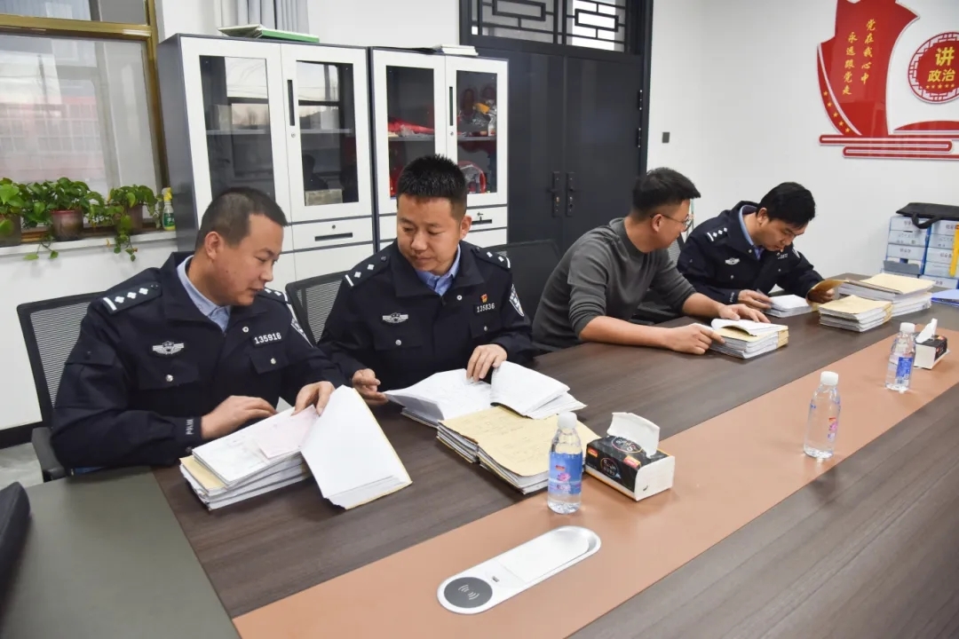 华亭复工复产“警”相随　护航经济发展做大“营”家