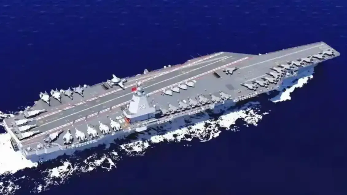 卫星图显示：解放军004型新航母有望采用核动力，搭载电磁弹射系统