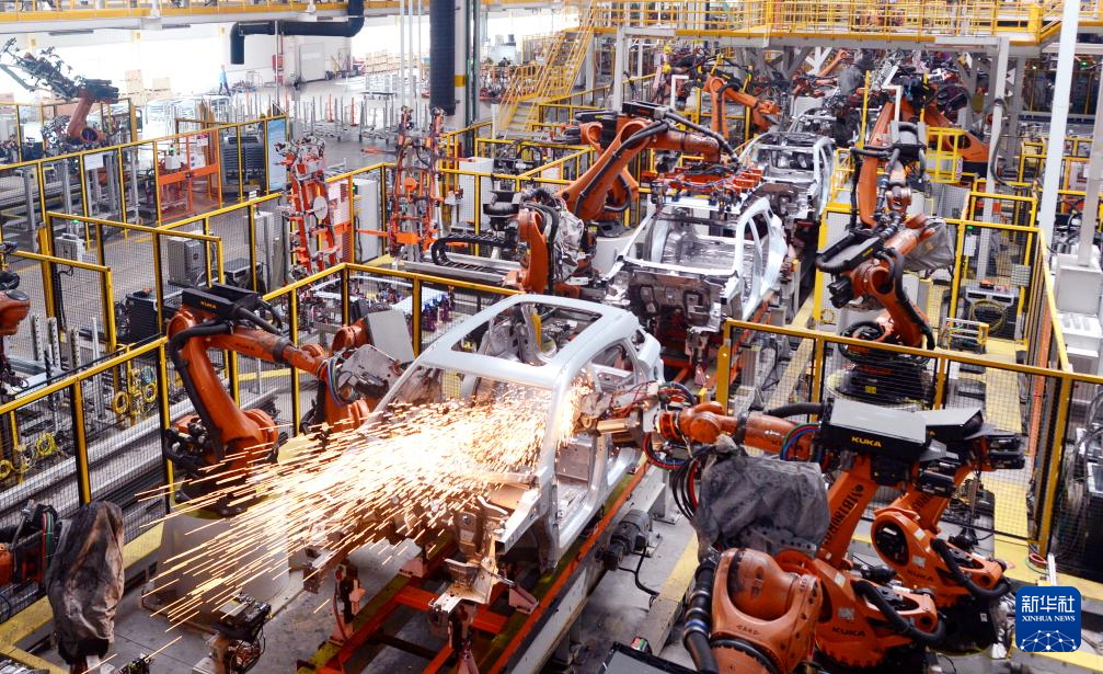 图为江铃富山工厂内车辆生产场景。新华社发
