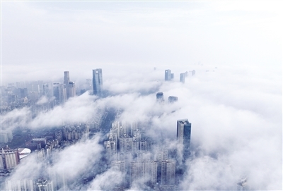 春雾泼水墨 洪城入画来（图）