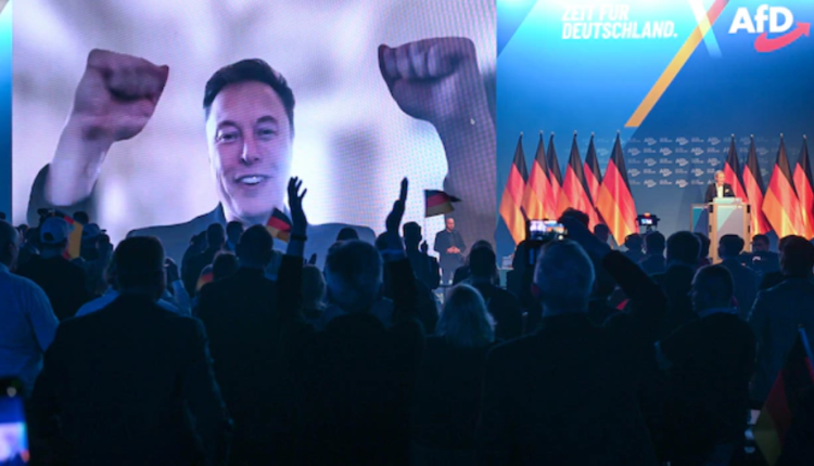 2025年1月25日,马斯克现身德国聘用党竞选步履,通过视频连线与聘用党主席魏德尔一同向现场约4500名与会者发表讲话。