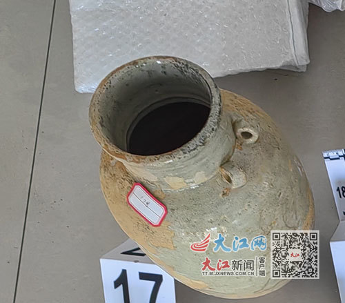 犯罪嫌疑人盗掘的物品