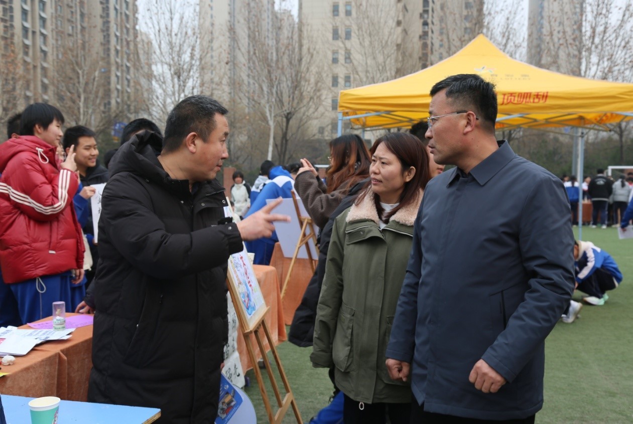 济南市槐荫区礼乐初级中学首届科技创新暨传统文化展示节盛大启幕