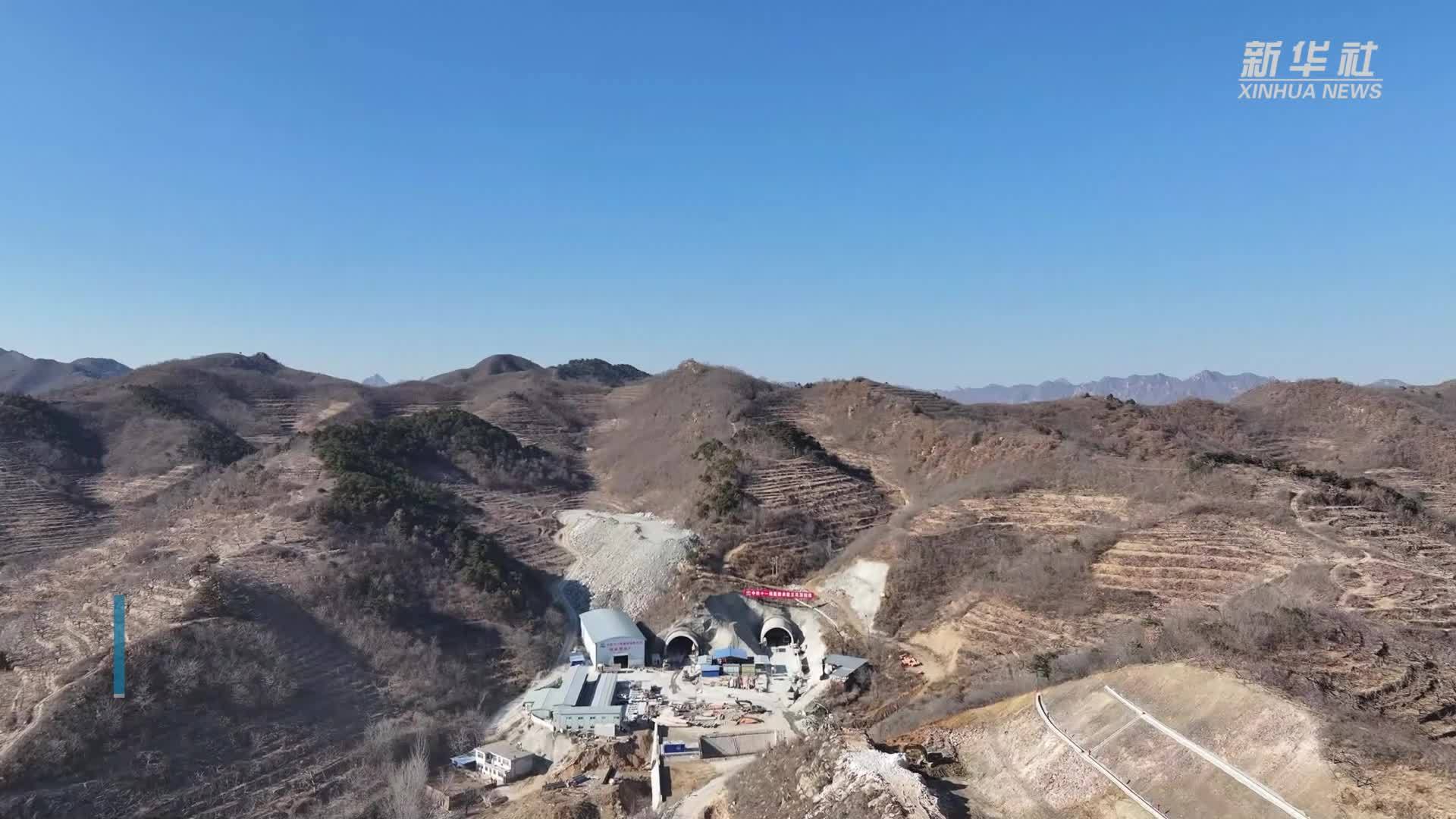 凌绥高速全线隧道贯通