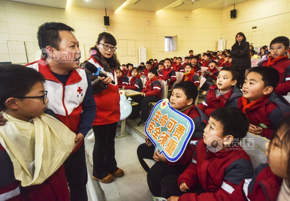 多彩校园（图）