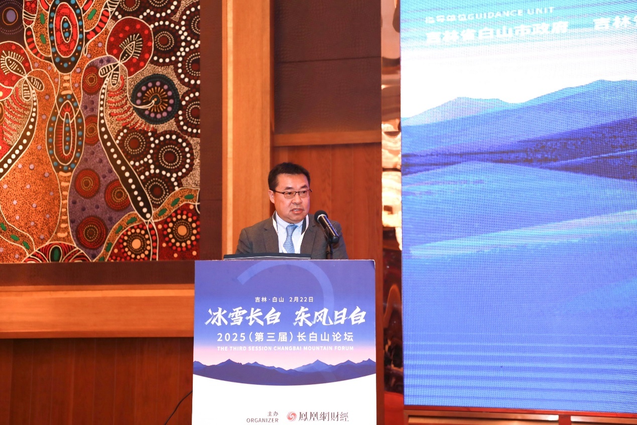 邹明 凤凰卫视编委、凤凰网副总裁、总编辑