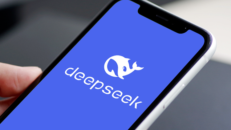 DeepSeek引发“职场地震”？与其恐惧，不如拥抱