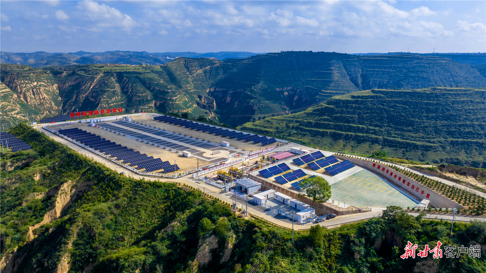 长庆油田采油平台一角