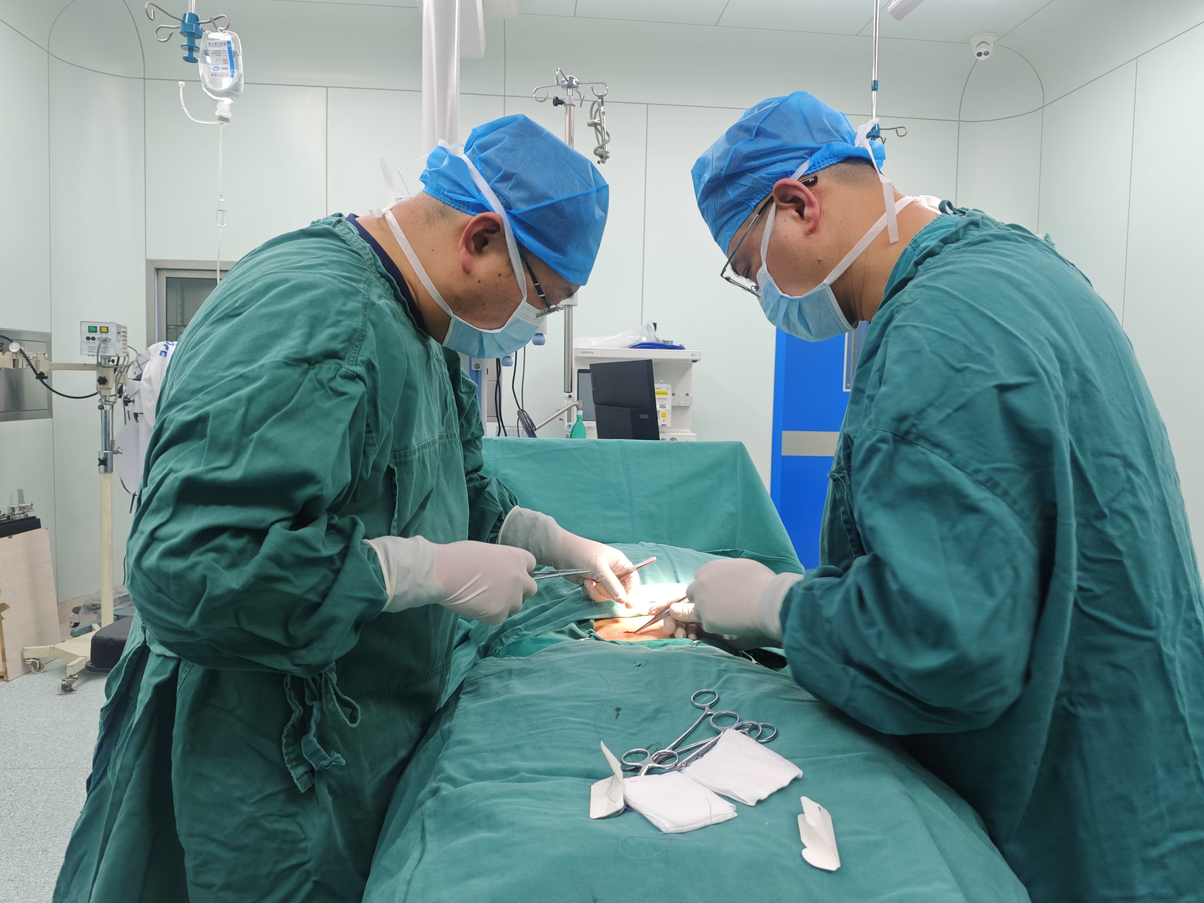 5分钟缓解多年困扰 武汉市精神卫生中心完成湖北首次植入手术治疗药物依赖