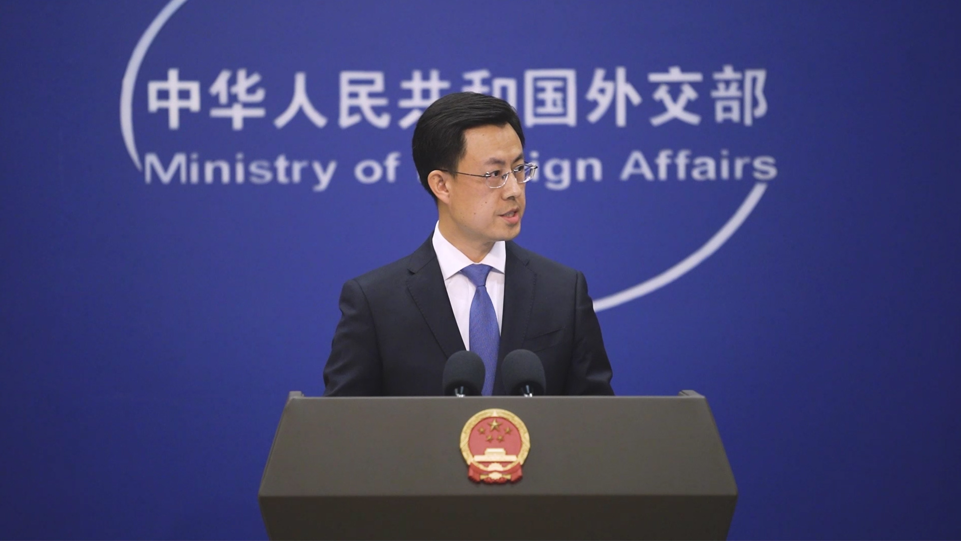 外交部回应小特朗普涉华言论：希望美方同中方相向而行