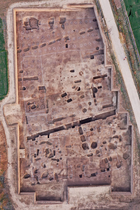 陕西宝鸡市周原遗址王家嘴一号建筑遗址