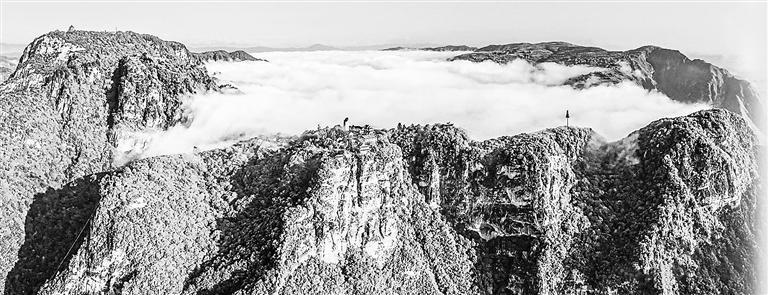 平凉崆峒山的云海景观