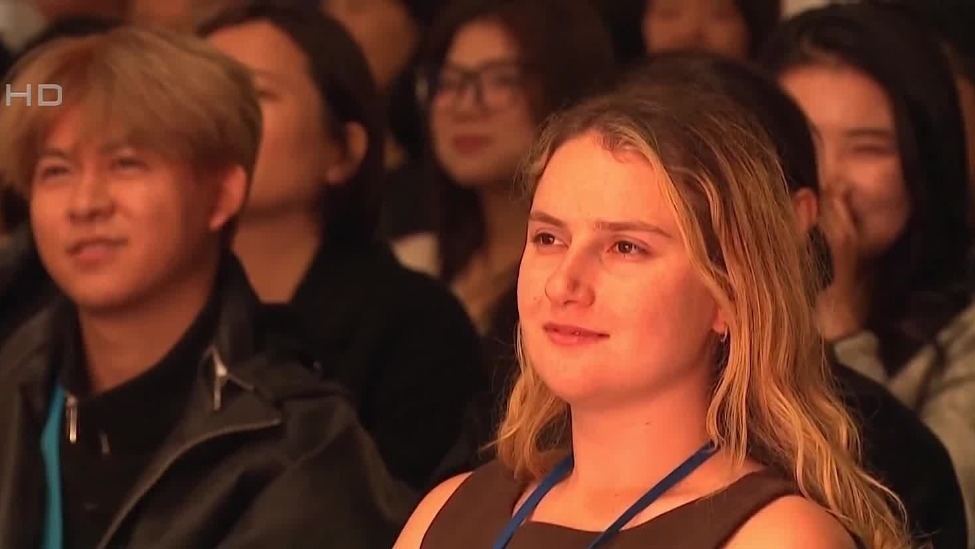 《哪吒2》在联合国总部特别展映，外交官、记者等前来观看