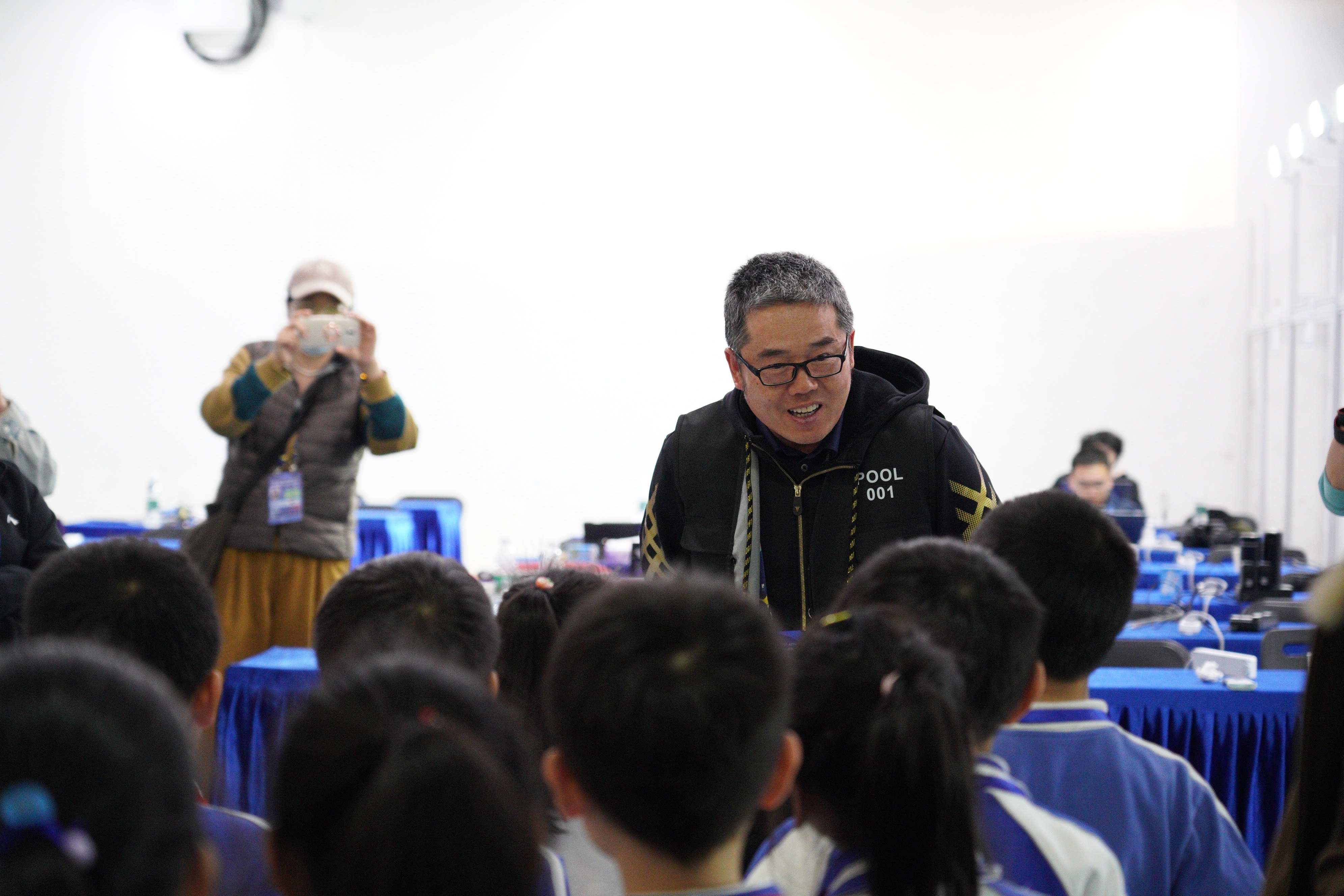 亚洲杯第二课堂:以乒乓为媒,为青少年成长注入体育精神