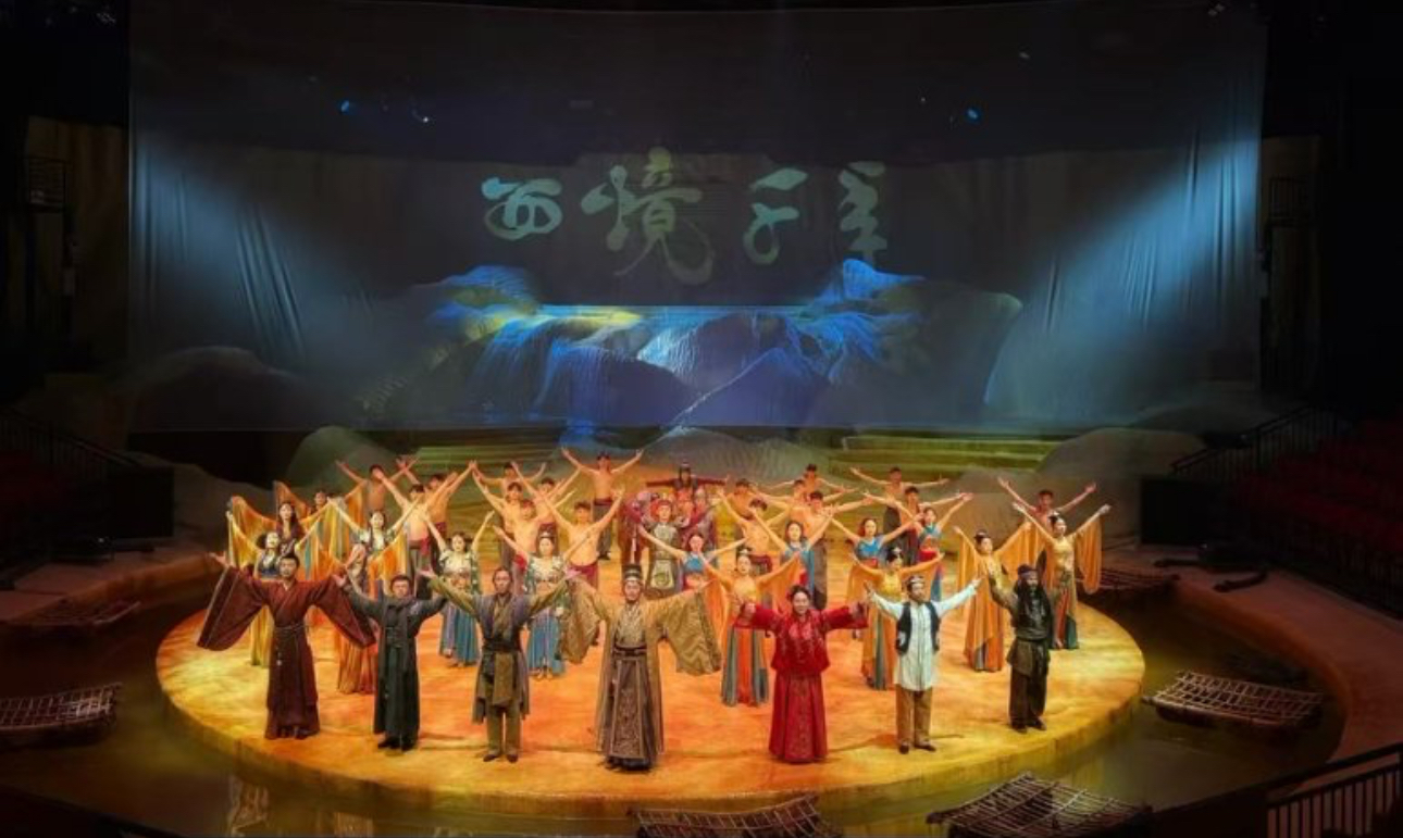 AI全景制作舞台剧《西境千年》亮相兰州野(38724374)-20250218163306.jpg