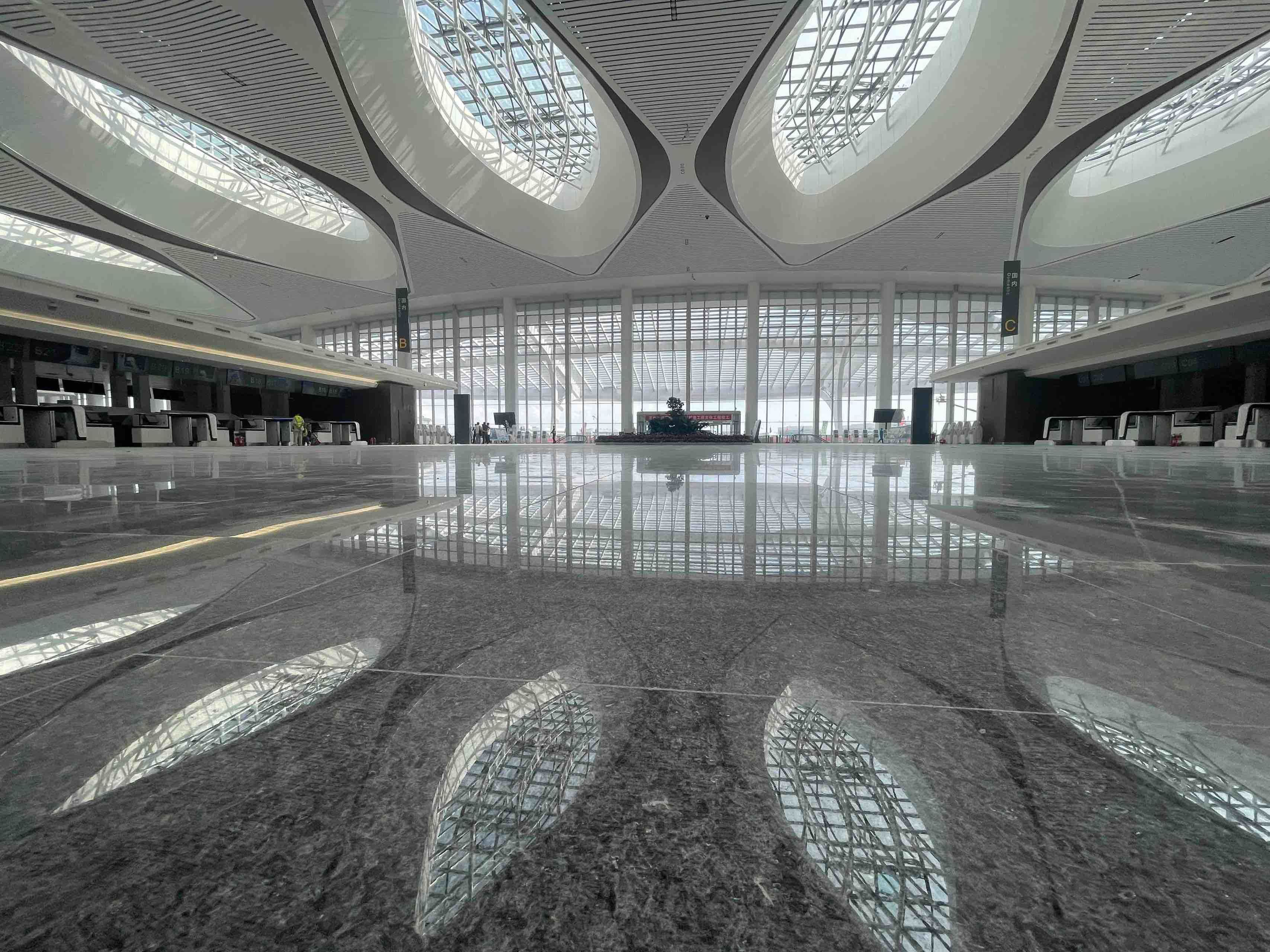 T3航站楼内部（甘肃省民航机场集团　王生朝　摄）