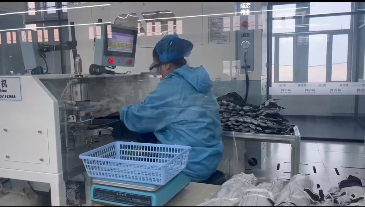 波司登生产现场