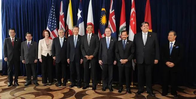 ▎2010年,奥巴马总统和跨太平洋伙伴关系协定(TPP)国家的其他领导人。图源:维基百科