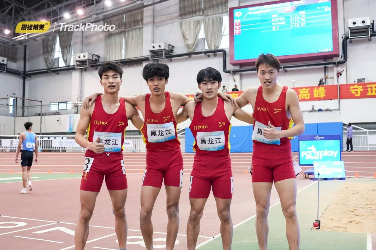 从左到右：朱霄翔、马俊、李俊杰、郭龙宇