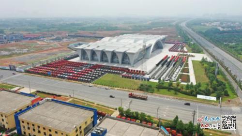 高安国际会展中心。近年来,高安市大力发展会展经济,举办中国商用车及配套产业博览会,推动商用车产业发展。