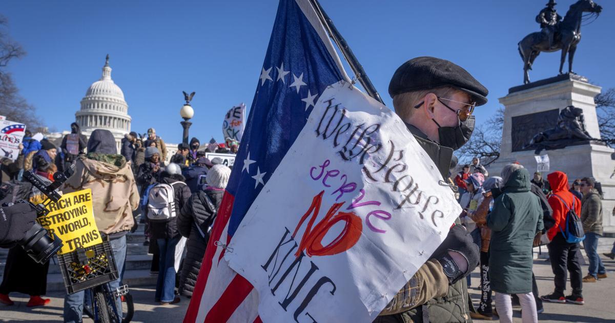 美国多地再有反特朗普及马斯克示威 示威者称不要“国王”