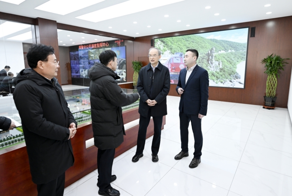 吉林省委书记黄强在珲春调研