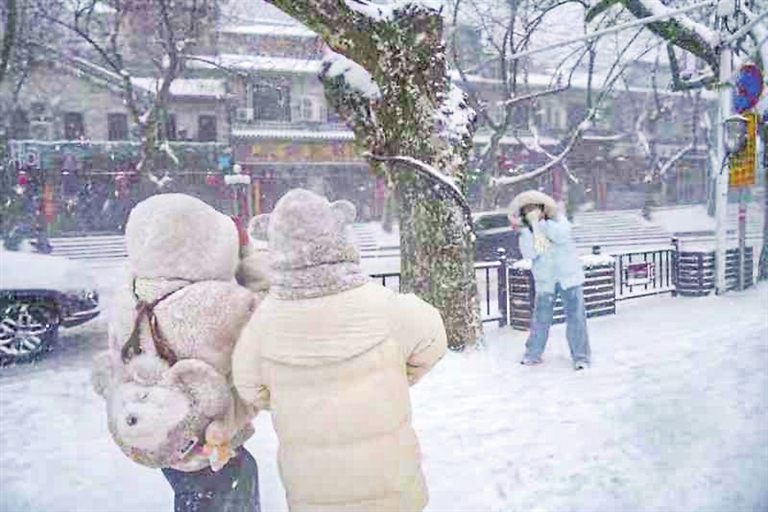 庐山风景区：一周三降雪 南国雪韵足（图）