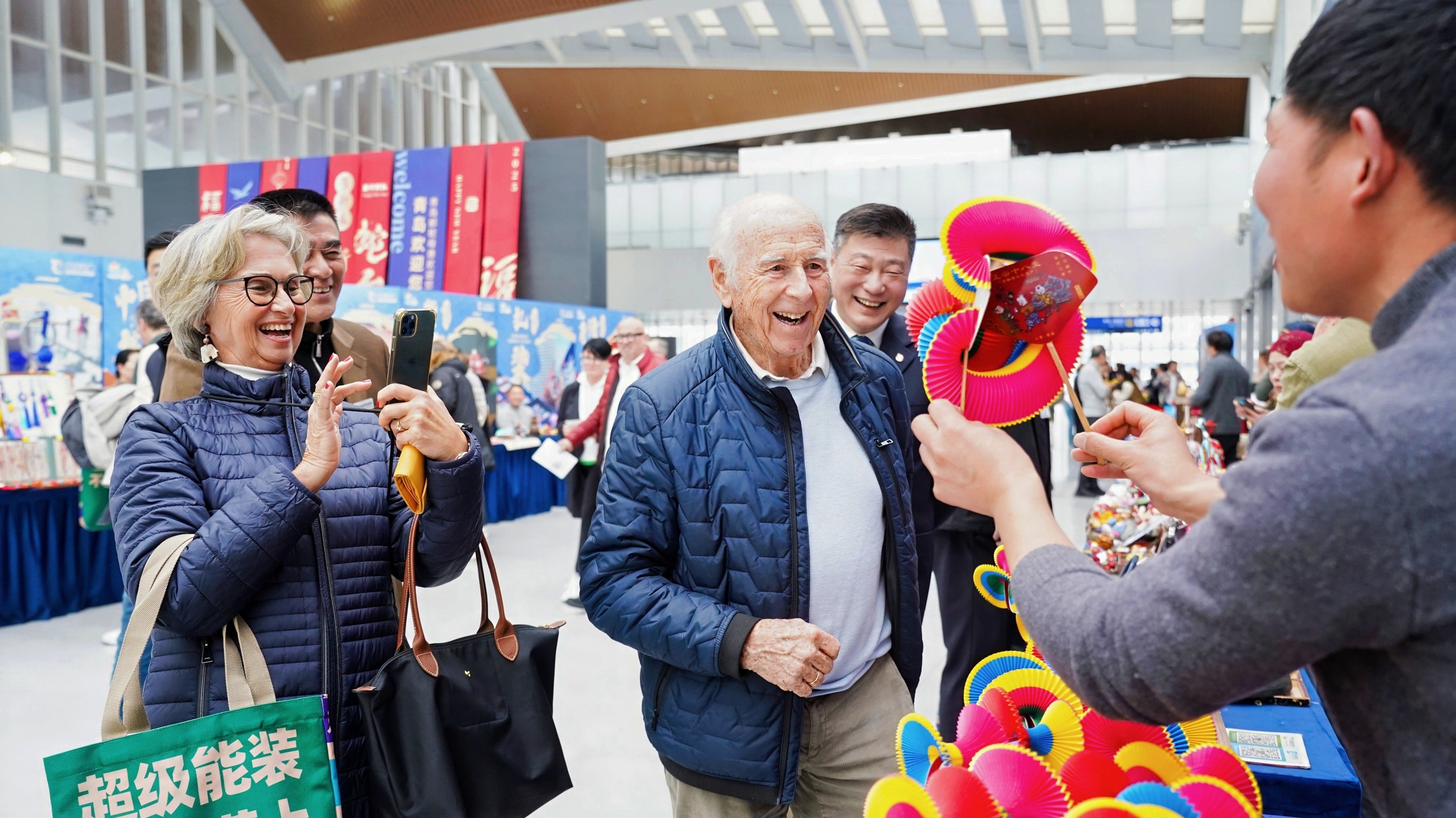 “欧罗巴2”号邮轮携最大欧洲入境团访青 开启2025年青岛邮轮旅游新篇章