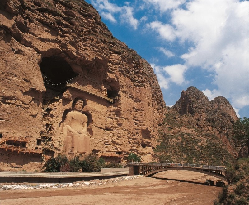 炳灵寺石窟(永靖县融媒体中心 供图)