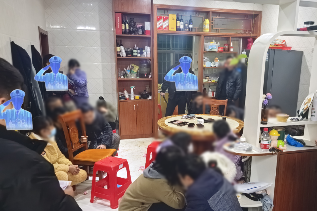 聚众赌博“一锅端”!德安警方现场抓获涉赌人员24人 查获赌资8万余元